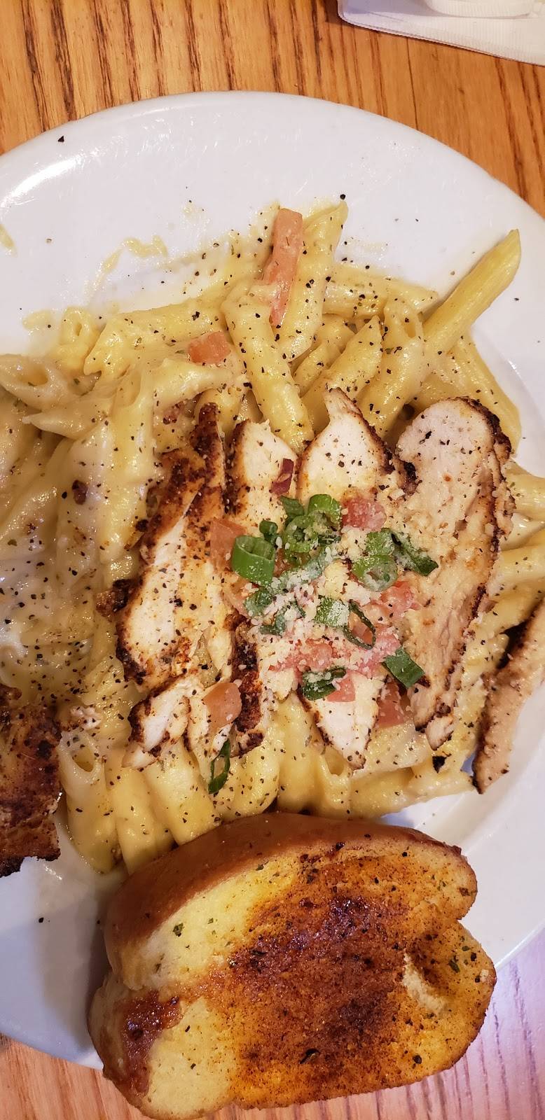 Chilis Grill & Bar | meal takeaway | 29563 Plymouth Rd, Livonia, MI 48150, USA | 7345139477 OR +1 734-513-9477