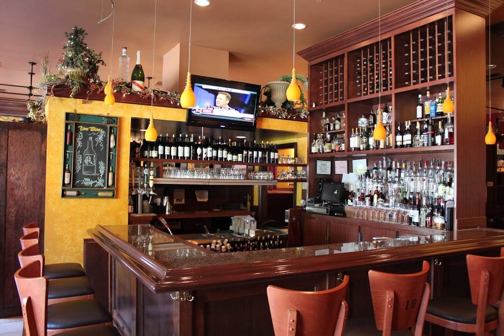 Ciao Amicis | restaurant | 217 W Main St, Brighton, MI 48116, USA | 8102279000 OR +1 810-227-9000