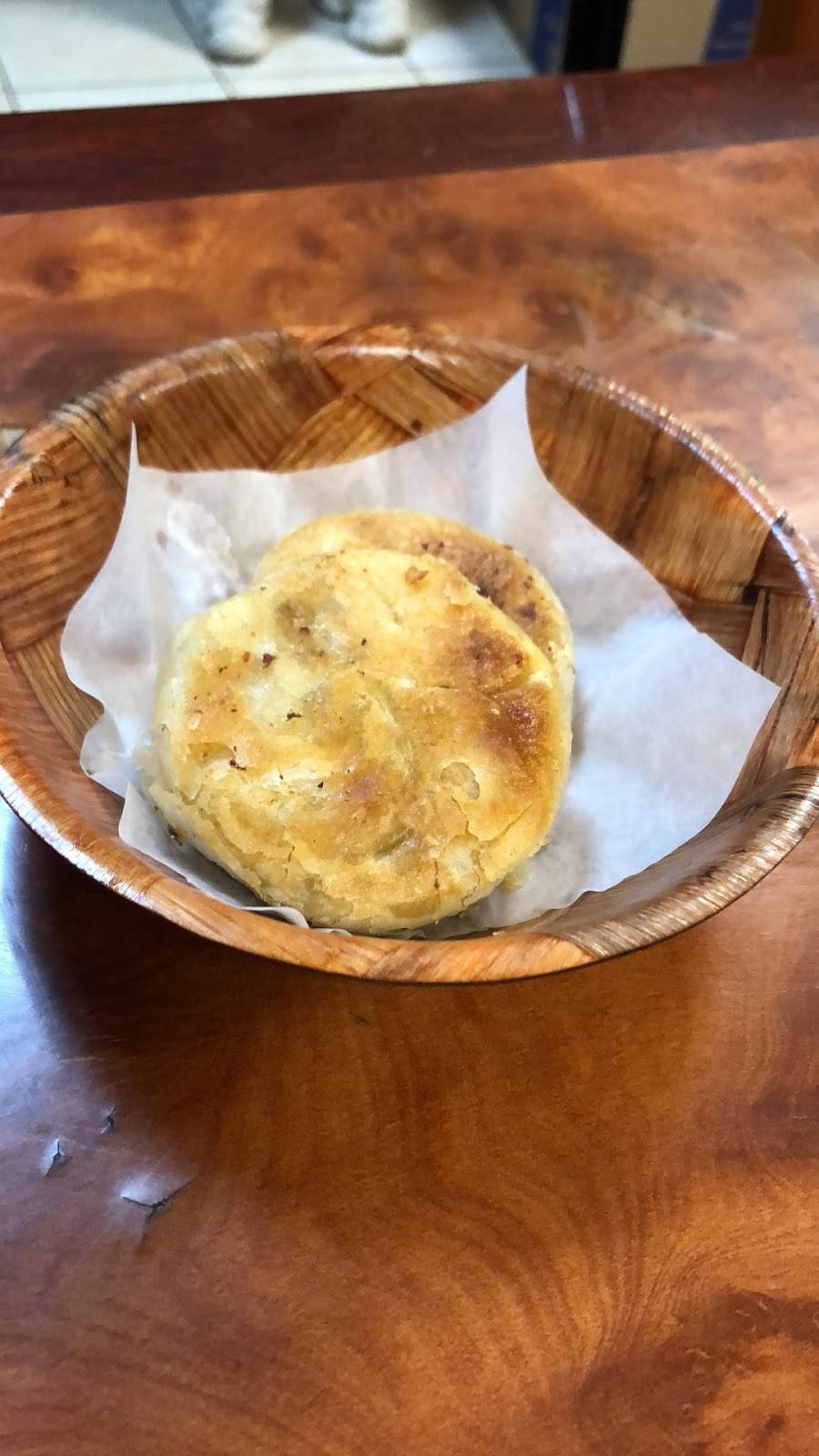 邹记牛肉火勺 | restaurant | 4283 Main St, Flushing, NY 11355, USA | 7183530086 OR +1 718-353-0086