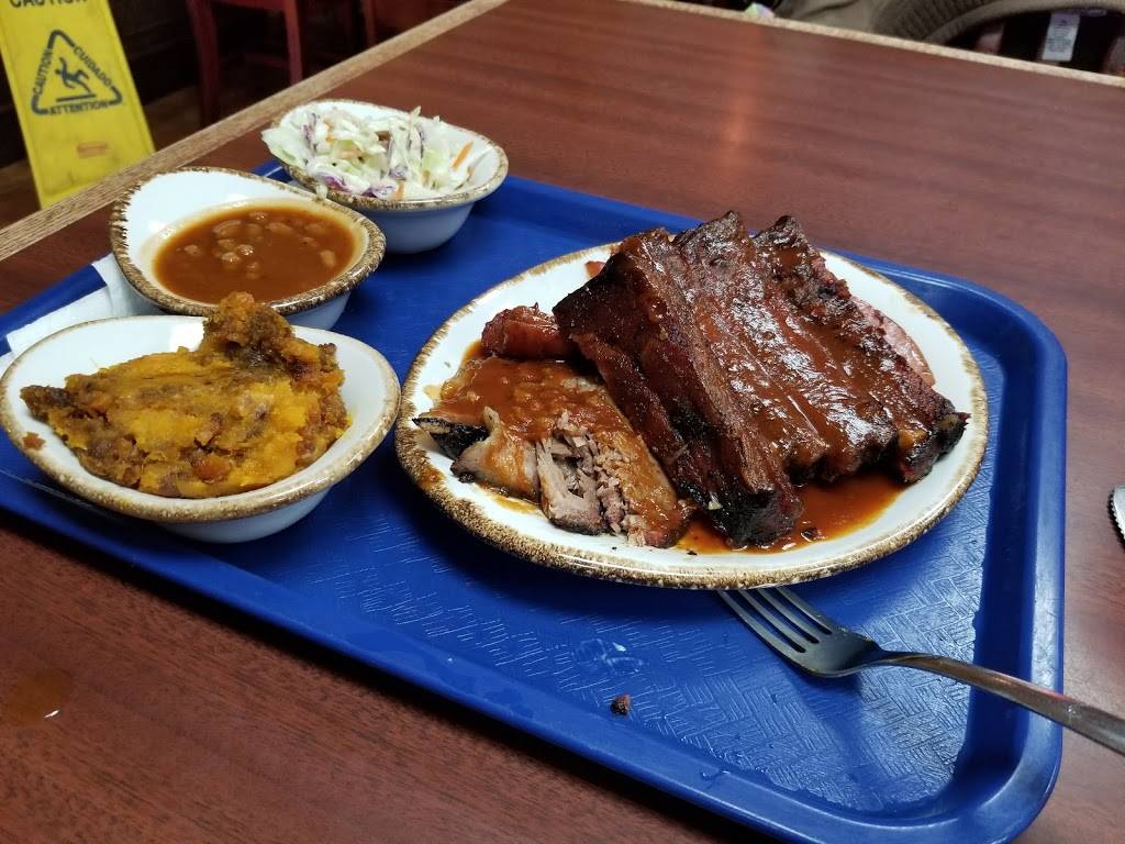 Lukas Barbecue & Steakhouse inc | restaurant | 17052 Saturn Ln, Houston, TX 77058, USA | 2812868669 OR +1 281-286-8669