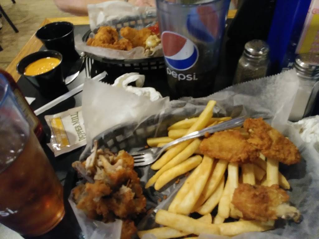 Russos Pizzeria Bar & Grille | restaurant | 100 E Main St, Hopkins, MI 49328, USA | 2697938722 OR +1 269-793-8722