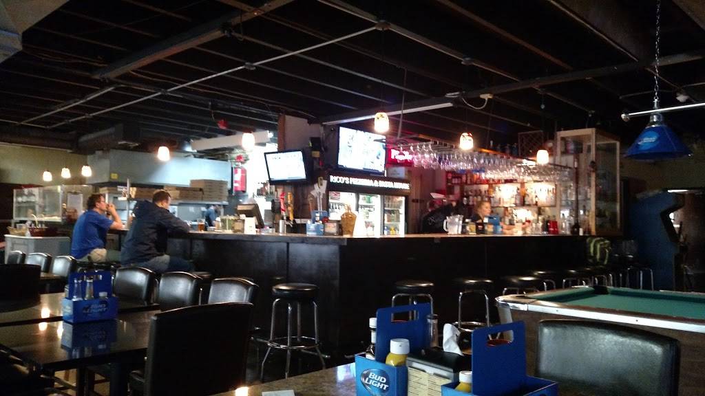 Ricos Pizzeria | restaurant | 5131 N Tamiami Trail, Sarasota, FL 34234, USA | 9413589958 OR +1 941-358-9958