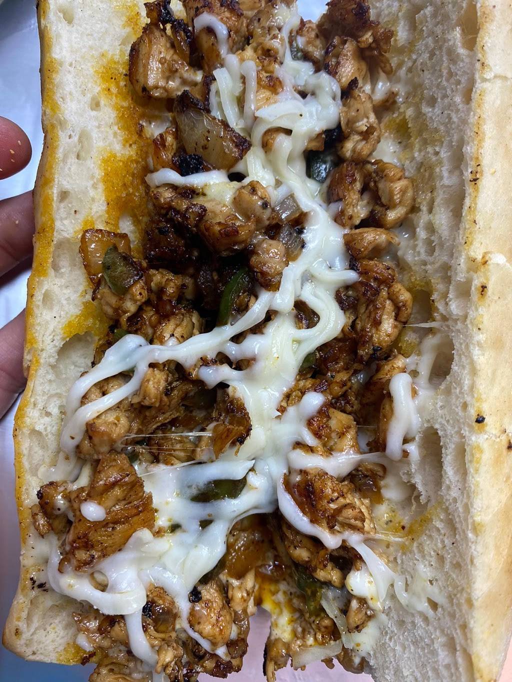 St.Louis Fish & Chicken Grill | restaurant | 10051 Bellefontaine Rd, St. Louis, MO 63137, USA | 3143955555 OR +1 314-395-5555