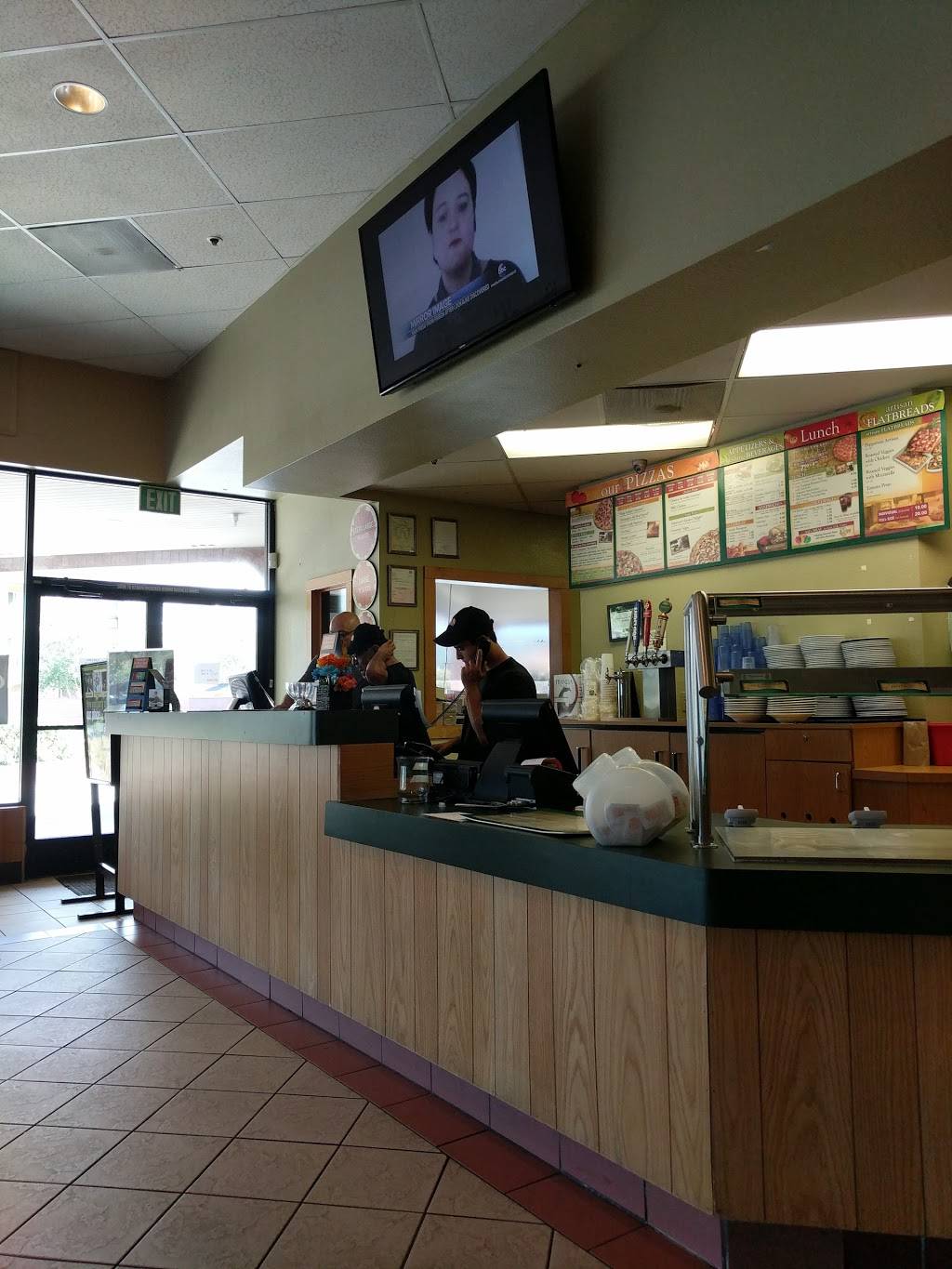 Round Table Pizza | meal delivery | 1024 E Stanley Blvd, Livermore, CA 94550, USA | 9254551345 OR +1 925-455-1345