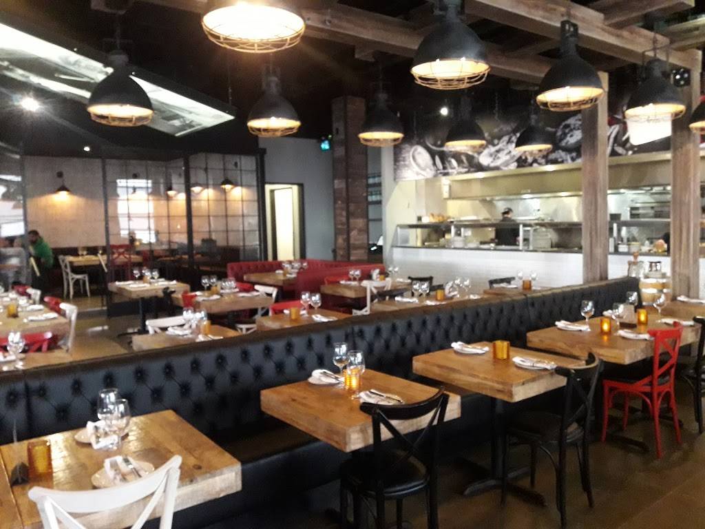 Industria Pizzeria + Bar | meal takeaway | 1860 Appleby Line, Burlington, ON L7L 0B7, Canada | 2893130010 OR +1 289-313-0010