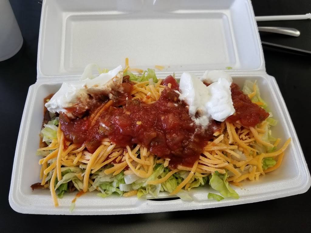 Halls Deli Cuban Cafe | restaurant | 7438 Maynardville Pike, Knoxville, TN 37938, USA | 8653773222 OR +1 865-377-3222