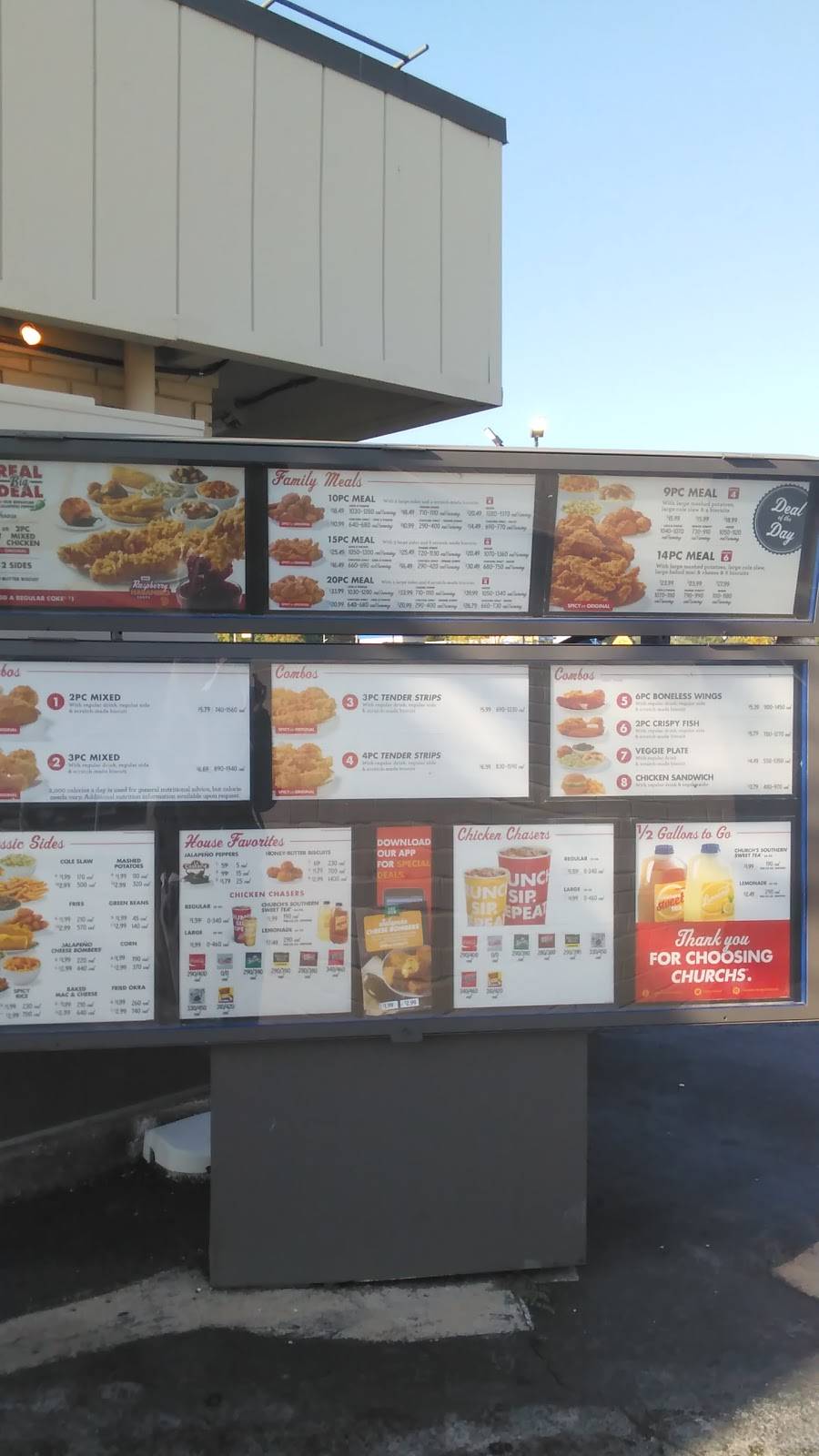 Churchs Chicken | restaurant | 410 N Lindbergh Blvd, Florissant, MO 63031, USA | 3148385616 OR +1 314-838-5616