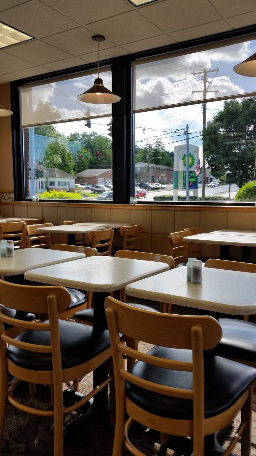 Wendys | restaurant | 402 W Main St, Morehead, KY 40351, USA | 6067846438 OR +1 606-784-6438