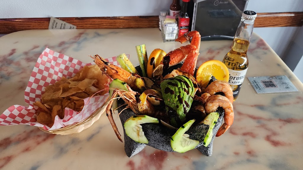 Mariscos Mi Tierra | restaurant | 17005 E Sprague Ave, Spokane Valley, WA 99037, USA | 5099280513 OR +1 509-928-0513