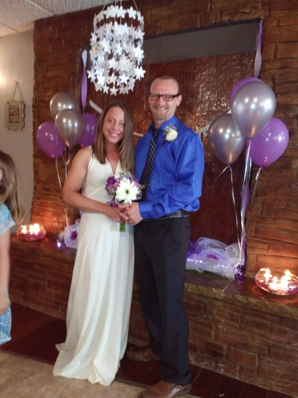 Hilldale Deli | restaurant | 30 W Stephenson St, Freeport, IL 61032, USA | 8156168049 OR +1 815-616-8049