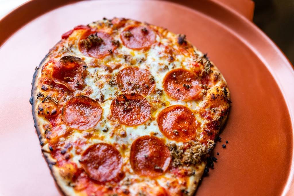 Mad Paddle Brewery | restaurant | 301 West St, Madison, IN 47250, USA | 8122740595 OR +1 812-274-0595