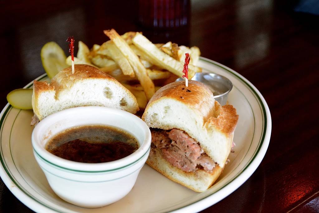 Ricardos Bar and Grill | restaurant | 2700 Yulupa Ave, Santa Rosa, CA 95405, USA | 7075457696 OR +1 707-545-7696