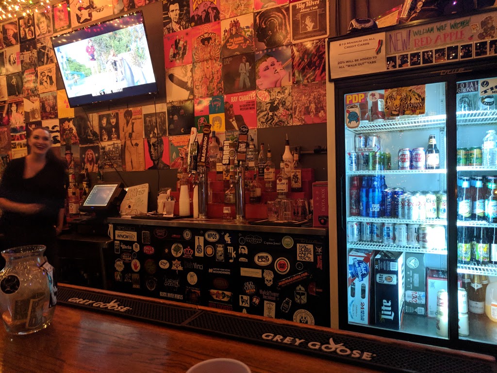 The Radio Room | restaurant | 110 Poinsett Hwy, Greenville, SC 29609, USA | 8646094441 OR +1 864-609-4441