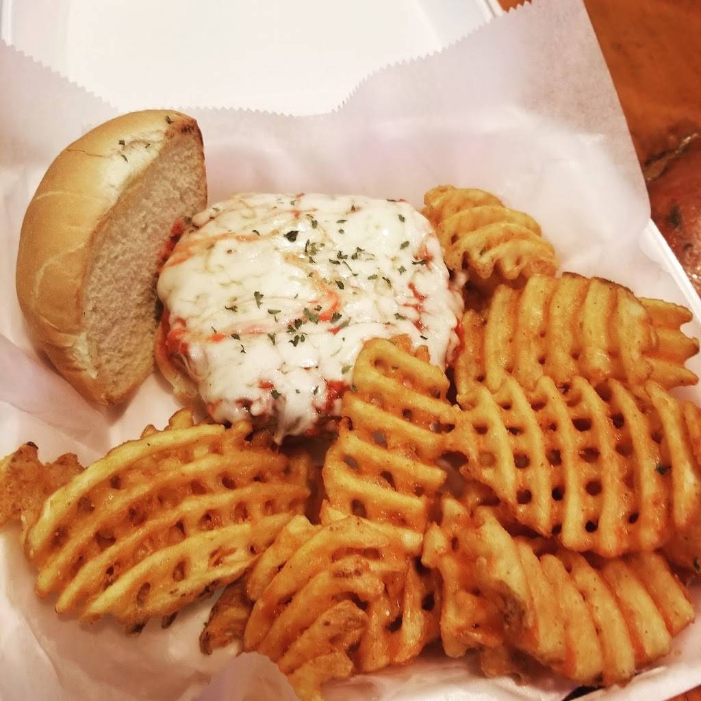 Britts Pizzeria & Pub | restaurant | 888 Lafayette Rd, Hampton, NH 03842, USA | 6039269300 OR +1 603-926-9300