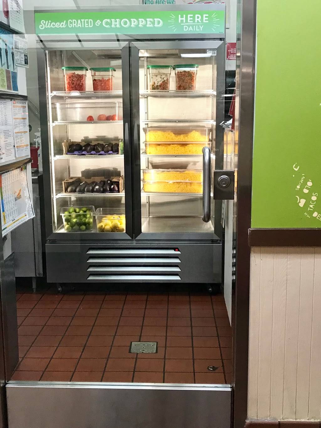 Del Taco | meal takeaway | 12625 Frederick St, Moreno Valley, CA 92553, USA | 9516534911 OR +1 951-653-4911