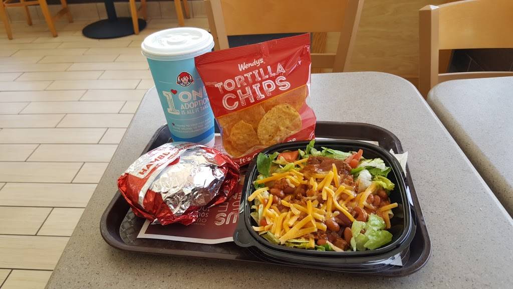 Wendys | restaurant | 2290 Gulf to Bay Blvd, Clearwater, FL 33765, USA | 7277990610 OR +1 727-799-0610