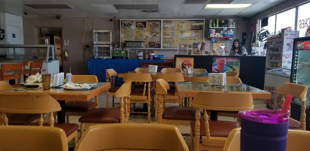 Chueys Taqueria And Ice Cream | restaurant | 3052 US-17, Zolfo Springs, FL 33890, USA | 8634743049 OR +1 863-474-3049