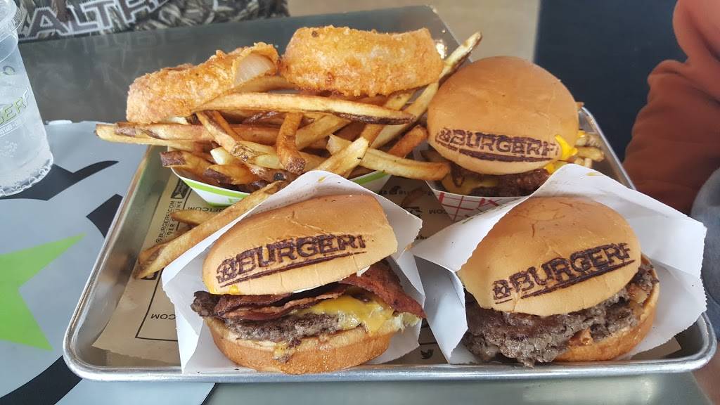 BurgerFi | restaurant | 9630 Huebner Rd, San Antonio, TX 78240, USA | 2102336694 OR +1 210-233-6694