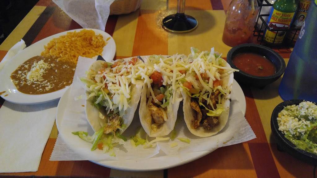 El Salto Restaurant | restaurant | 9611 Calumet Ave, Munster, IN 46321, USA | 2198360600 OR +1 219-836-0600