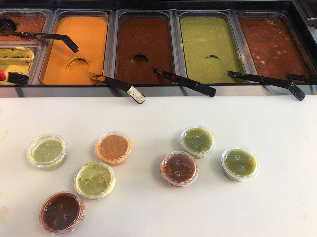 Sayulitas Mexican Food | restaurant | 630 Nordahl Rd Suite Q, San Marcos, CA 92069, USA | 7604808361 OR +1 760-480-8361