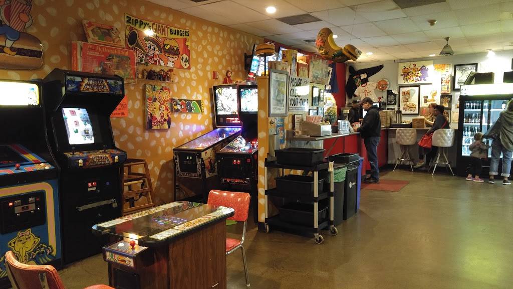 Zippys Giant Burgers | restaurant | 9614 14th Ave SW, Seattle, WA 98106, USA | 2067631347 OR +1 206-763-1347