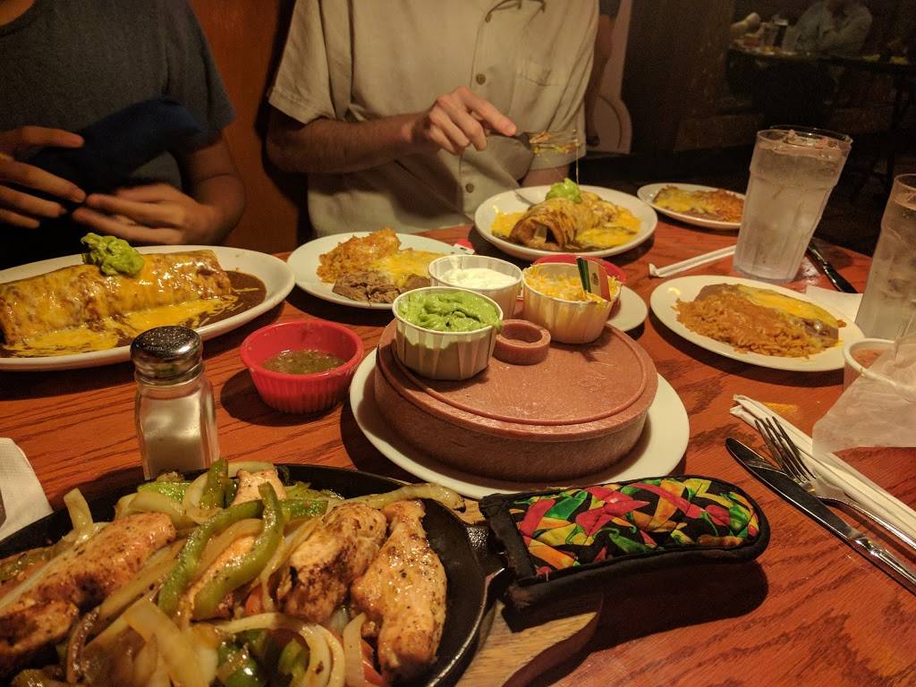 Carlos & Pepes | restaurant | 1302 SE 17th St, Fort Lauderdale, FL 33316, USA | 9544678335 OR +1 954-467-8335