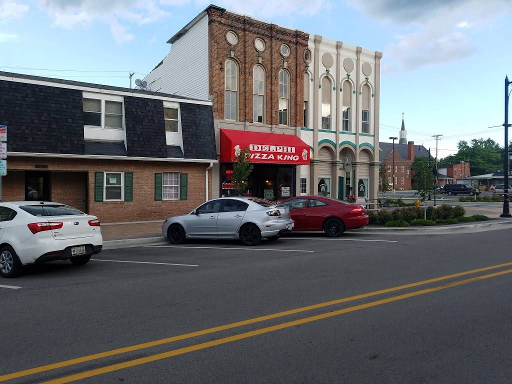 Pizza King | restaurant | 103 W Franklin St, Delphi, IN 46923, USA | 7655643202 OR +1 765-564-3202