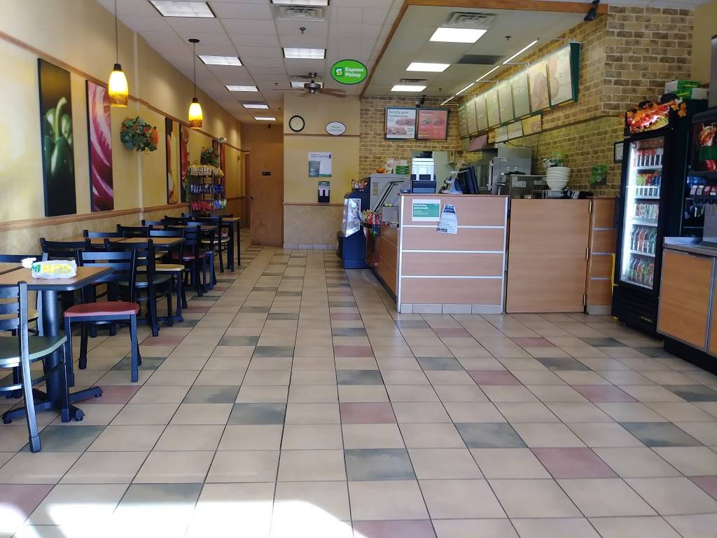Subway Restaurants | restaurant | 4 Coliseum Ave Unit E-4, Nashua, NH 03063, USA | 6037181974 OR +1 603-718-1974