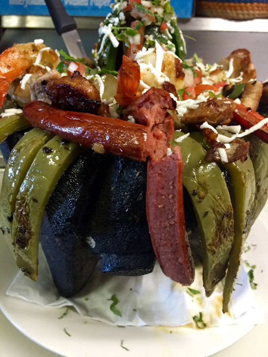 Los Poblanos Mexican Restaurant | restaurant | 212 Westport Ave, Norwalk, CT 06851, USA | 2032868482 OR +1 203-286-8482