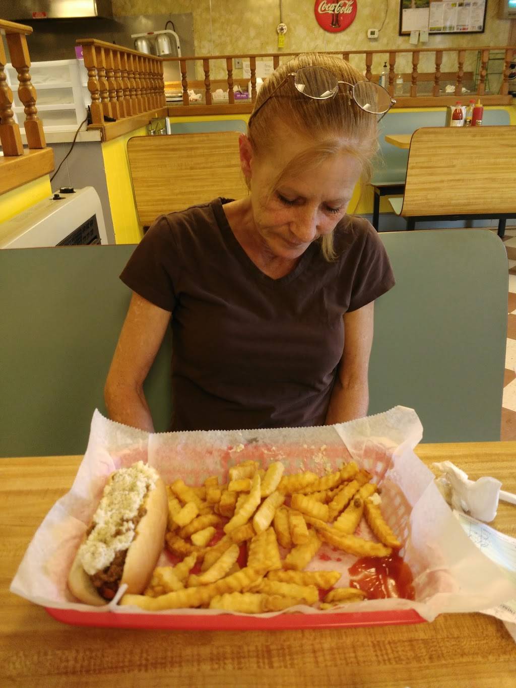 Blacks Grill | restaurant | 1915 Lincolnton Hwy, Cherryville, NC 28021, USA | 7044355666 OR +1 704-435-5666