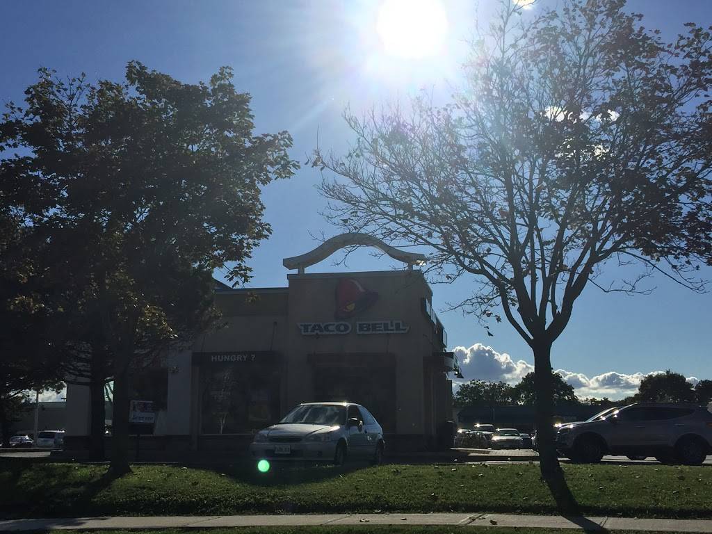 Taco Bell | meal takeaway | 4027 Innes Rd, Orléans, ON K1C 1T1, Canada | 6138309586 OR +1 613-830-9586