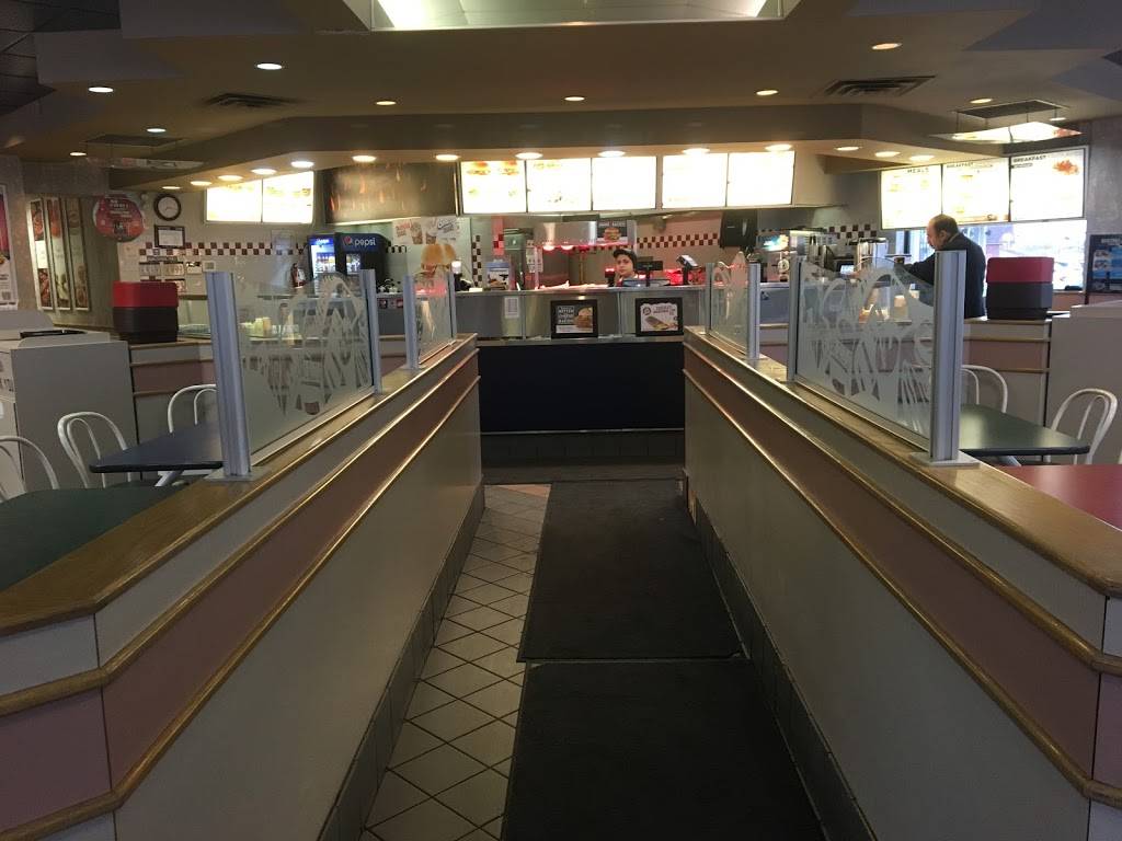 Harveys | restaurant | 2430 Bank St, Ottawa, ON K1V 0T7, Canada | 6137373182 OR +1 613-737-3182