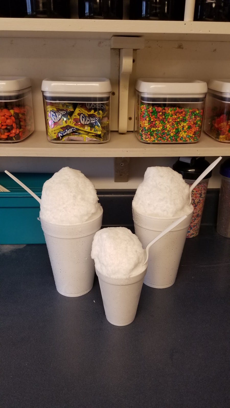 Snow Bros Snowballs Covington | restaurant | 105 S Jefferson Ave, Covington, LA 70433, USA | 9857052588 OR +1 985-705-2588