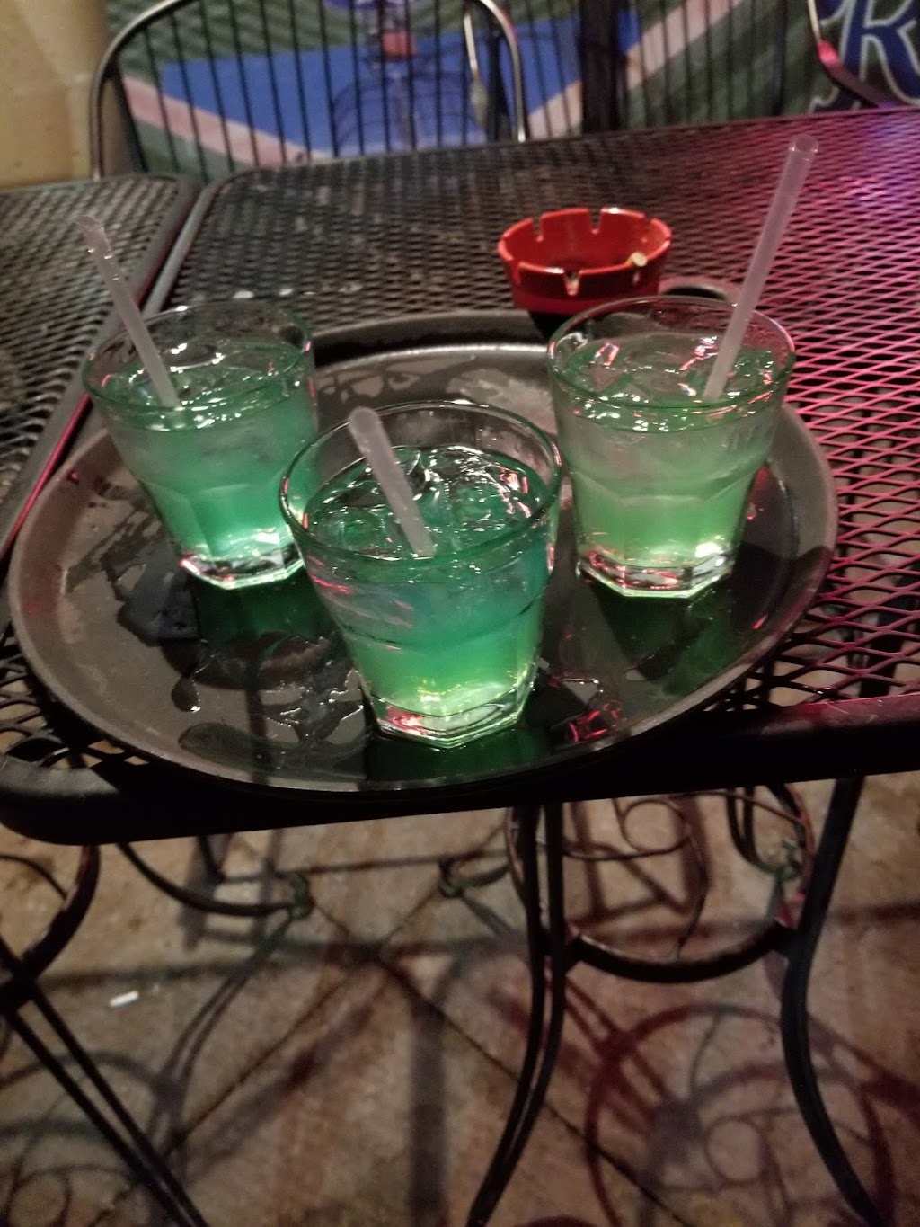 Cronins Bar & Grill | night club | 12227 W 87th St Pkwy, Lenexa, KS 66215, USA | 9133221000 OR +1 913-322-1000