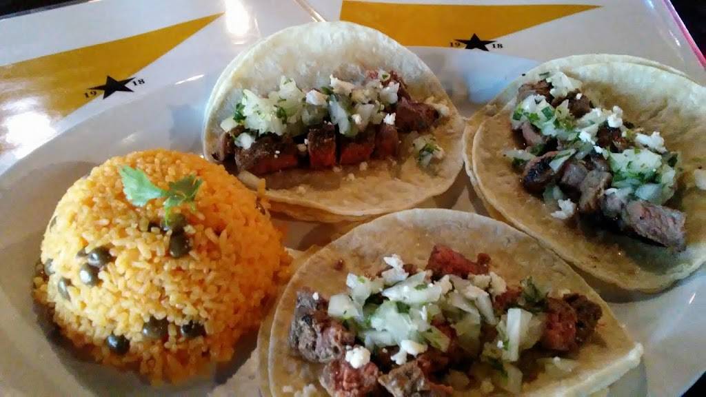 Chiefs Sports Grill | restaurant | 104, 806 Atlas Ave, Killeen, TX 76542, USA | 2546992299 OR +1 254-699-2299