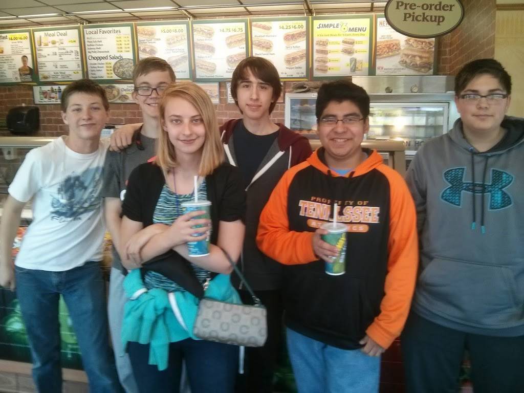 Subway | restaurant | 10157 Dayton Pike, Soddy-Daisy, TN 37379, USA | 4233323020 OR +1 423-332-3020