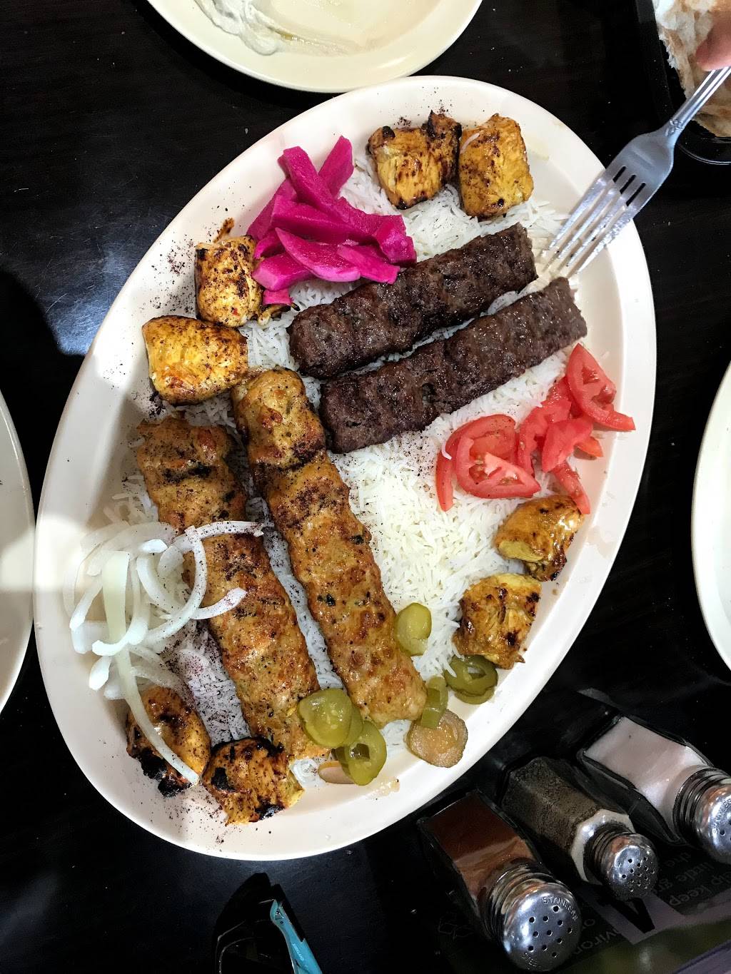 Al Tannour | restaurant | 2947 W Ball Rd, Anaheim, CA 92804, USA | 7144840900 OR +1 714-484-0900