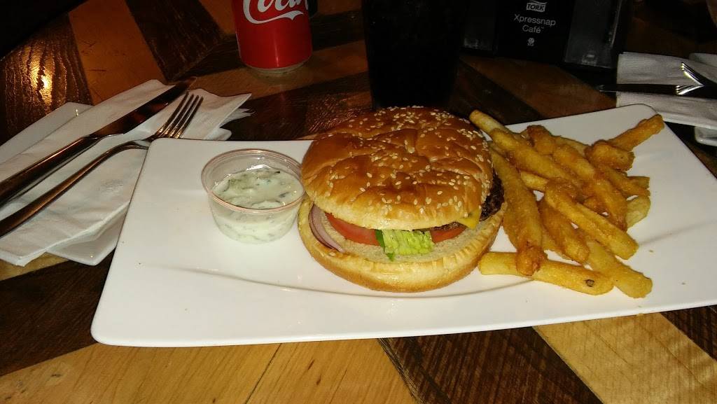 Lokum Mediterranean Bar and Grill | restaurant | 1629 Alton Rd, Miami Beach, FL 33139, USA | 7867682423 OR +1 786-768-2423