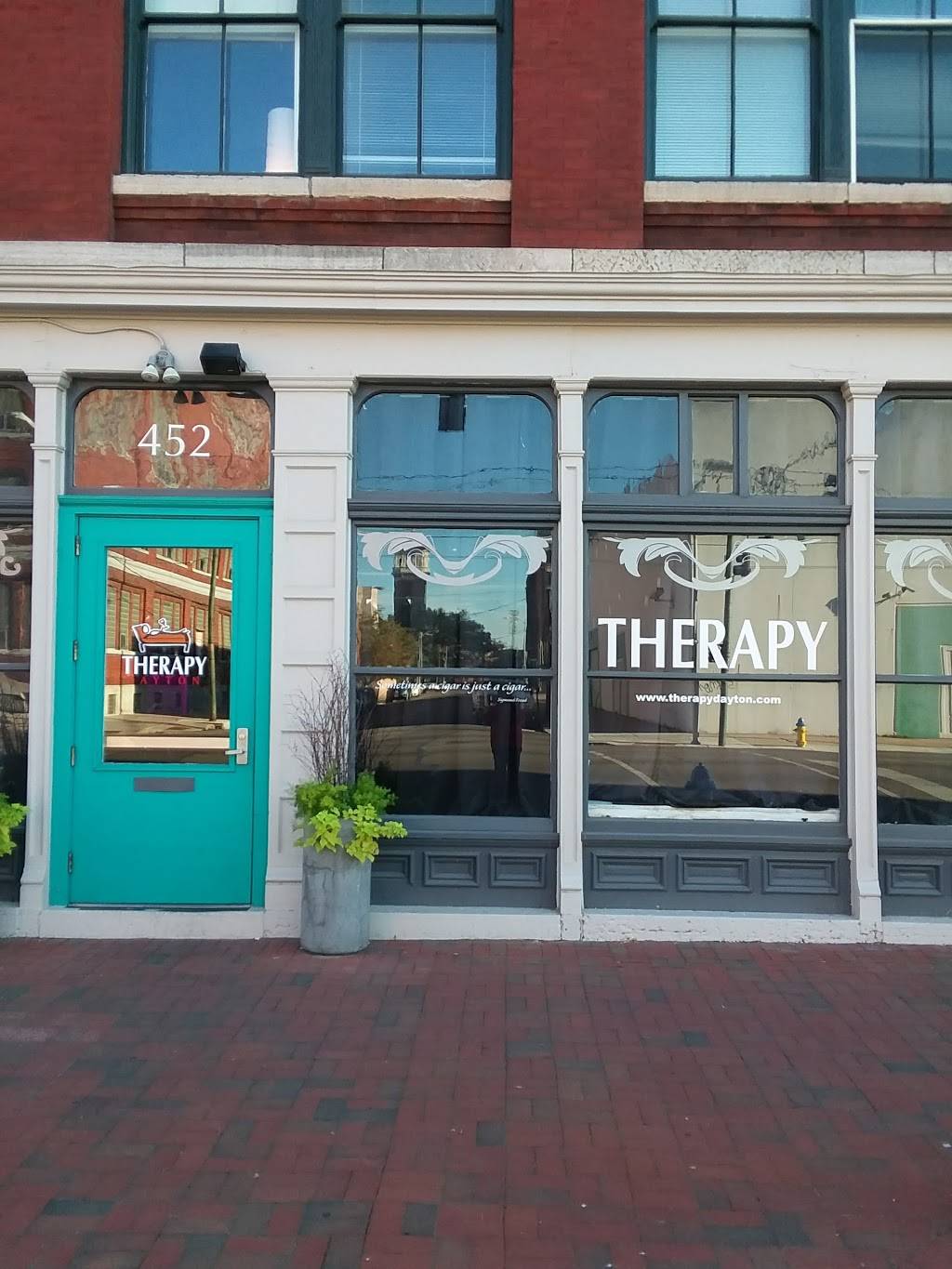 Therapy Cafe | night club | 452 E 3rd St, Dayton, OH 45402, USA | 9374614000 OR +1 937-461-4000