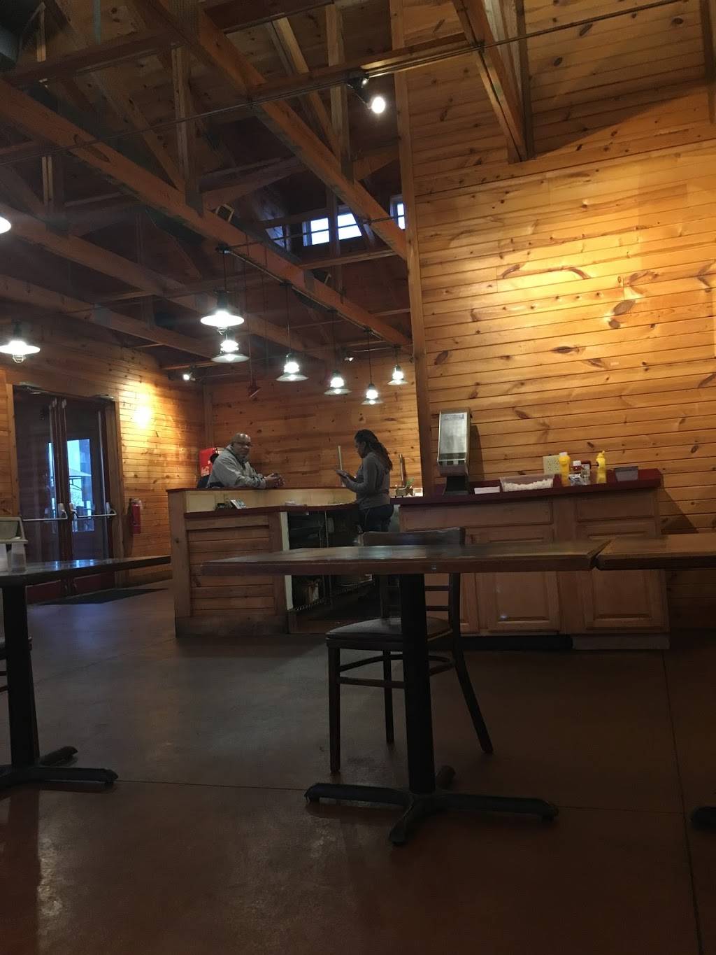 Wing Champ | restaurant | 2343 E Sharon Rd, Cincinnati, OH 45246, USA | 5137724267 OR +1 513-772-4267