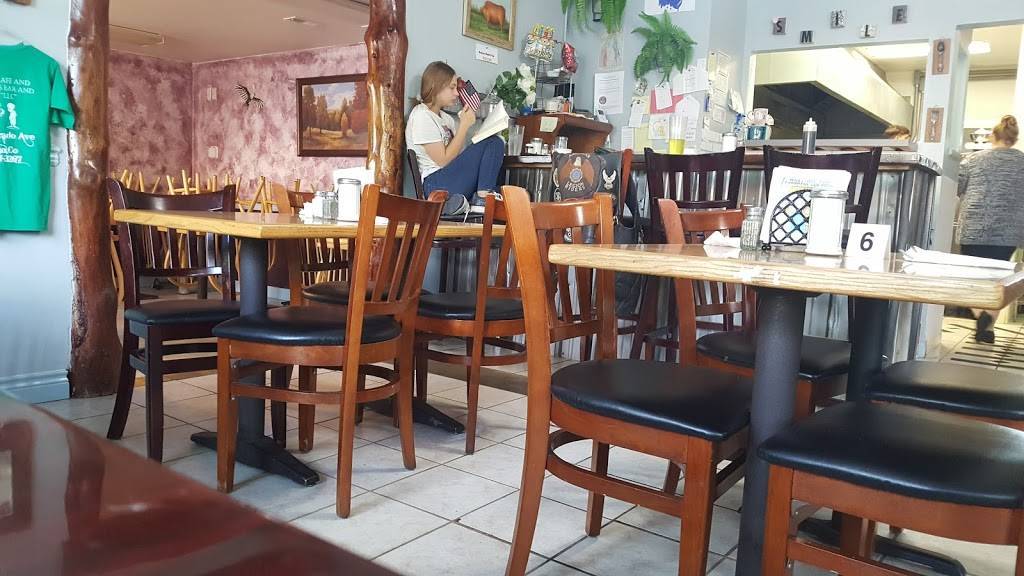 Karens Kafe And Stephanies Bar And Grill | restaurant | 520 Colorado Ave, Calhan, CO 80808, USA | 7193473267 OR +1 719-347-3267
