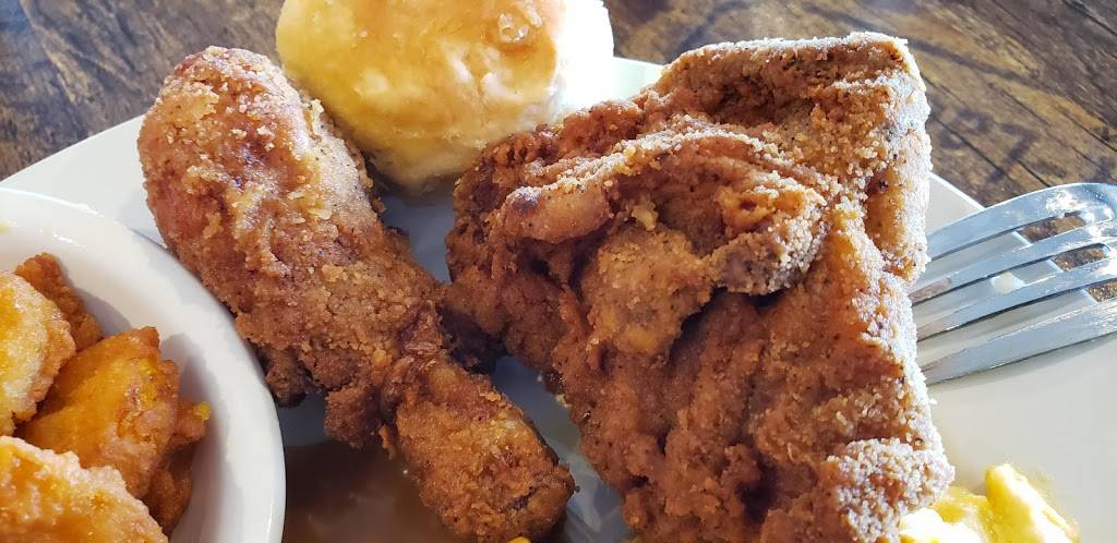 Saras Porch | restaurant | 804 N Governor Williams Hwy, Darlington, SC 29532, USA | 8439440428 OR +1 843-944-0428