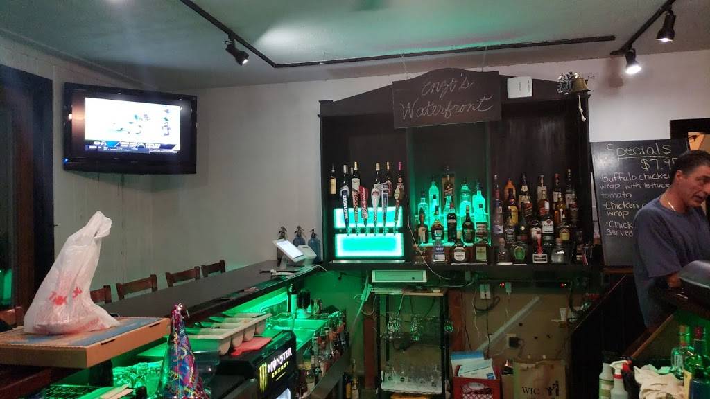 Enzo’s Waterfront Italian Dining and Bar | restaurant | 285 Plum Point Rd, Elkton, MD 21921, USA | 4103988000 OR +1 410-398-8000