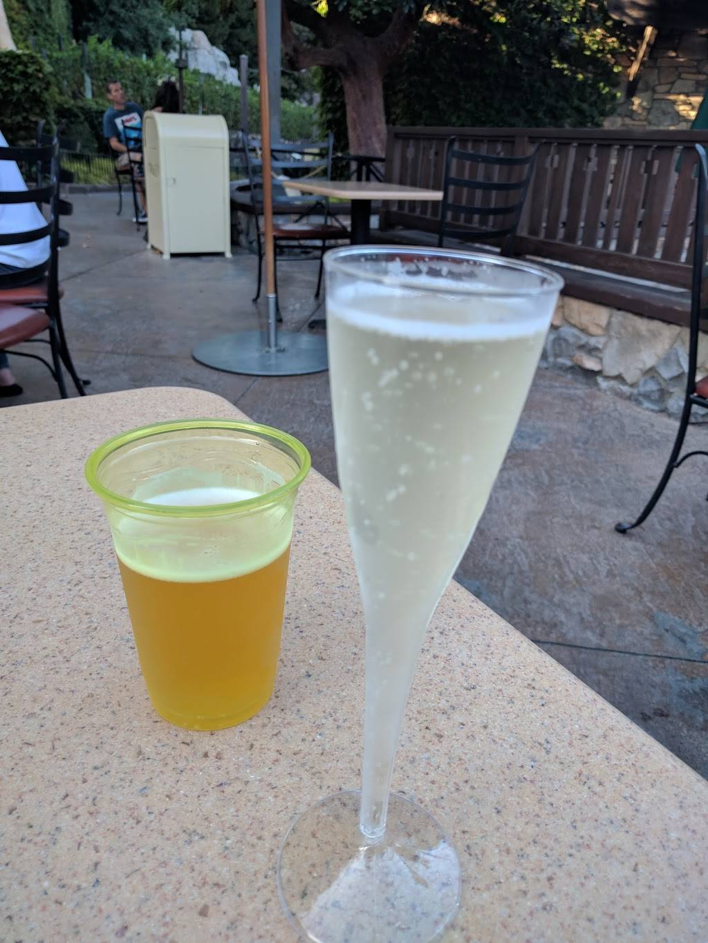 Mendocino Terrace | restaurant | 1313 Disneyland Dr, Anaheim, CA 92802, USA | 7147813463 OR +1 714-781-3463