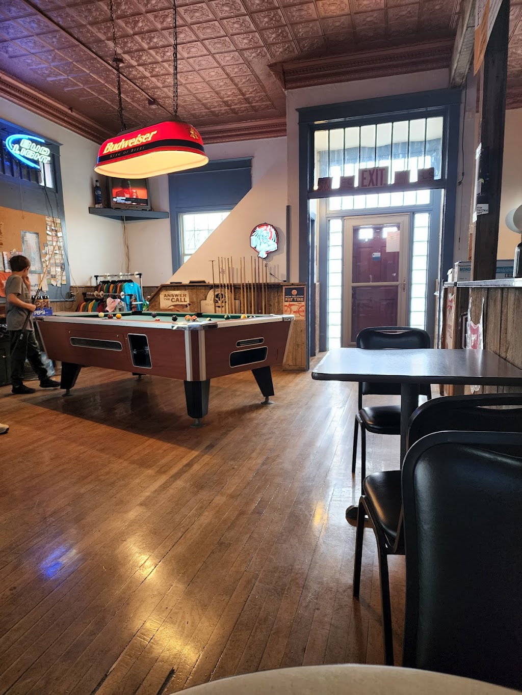 The Burlington Place | restaurant | 100 Main St, Burlington, WY 82411, USA | 3077623800 OR +1 307-762-3800