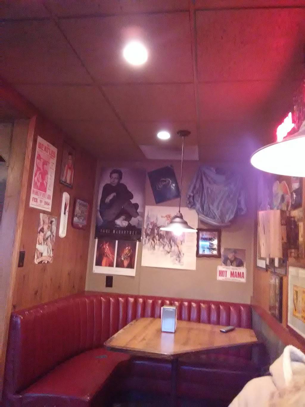 Linden Pizza Corner | restaurant | 221 S Main St, Linden, IN 47955, USA | 7653394774 OR +1 765-339-4774