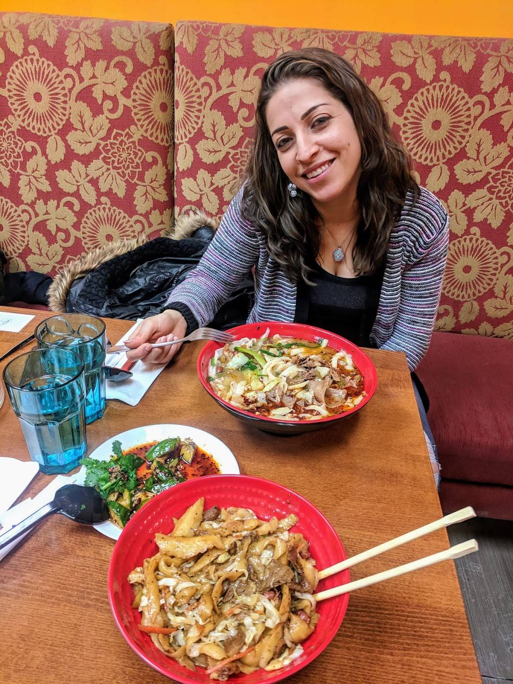 Top 1 sliced noodle | restaurant | Cityview - Skyline - Fisher Heights, Ottawa, ON K2E 5S4, Canada | 6132242929 OR +1 613-224-2929