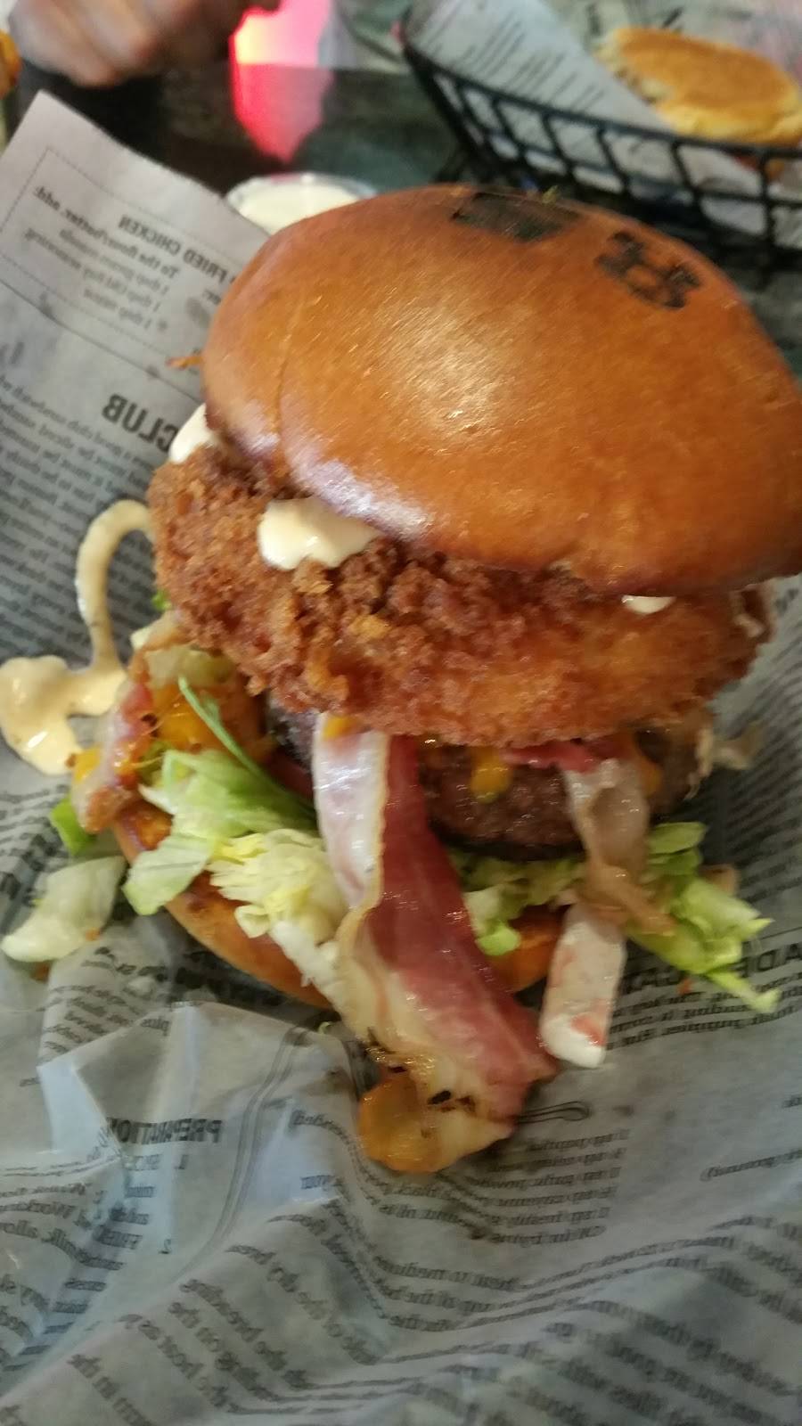 585 Rockin Burger Bar | restaurant | 250 Pixley Rd, Rochester, NY 14624, USA | 5852470079 OR +1 585-247-0079