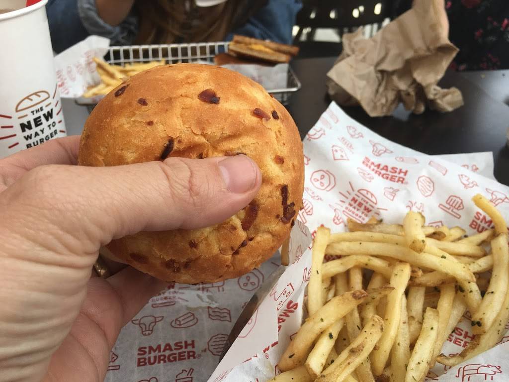 Smashburger | restaurant | 660 Ventura Blvd, Camarillo, CA 93010, USA | 8054825400 OR +1 805-482-5400