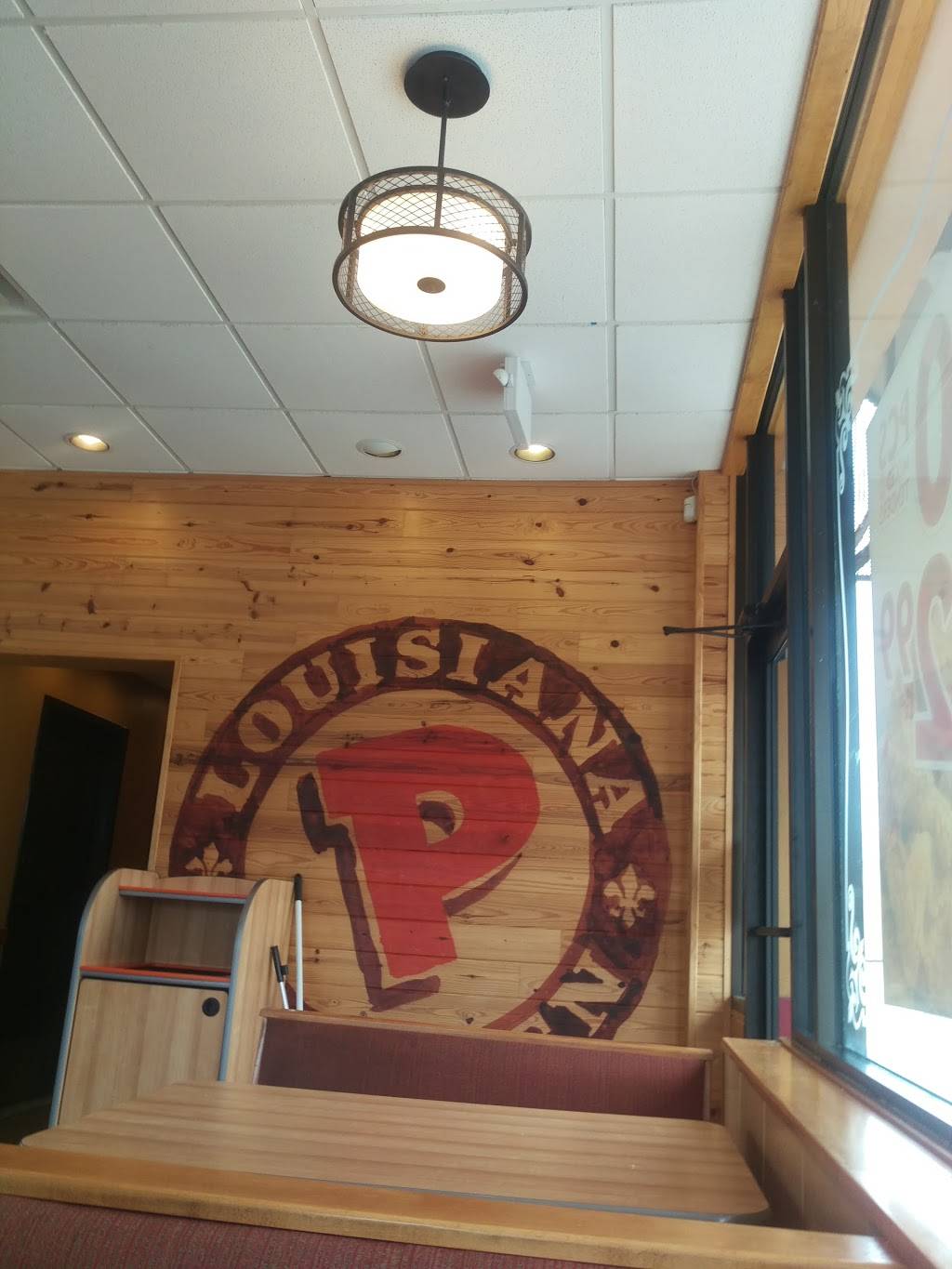 Popeyes Louisiana Kitchen | restaurant | 6509 W Park Ave, Houma, LA 70364, USA | 9858689318 OR +1 985-868-9318